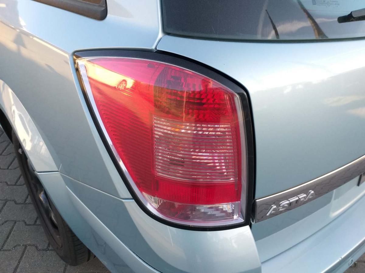Opel Astra H original Rücklicht Rückleuchte Schlussleuchte links Kombi Facelift Bj.2009